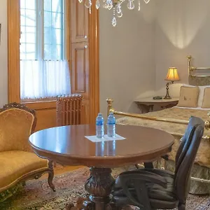 Heritage Victorien Bed & Breakfast Montreal